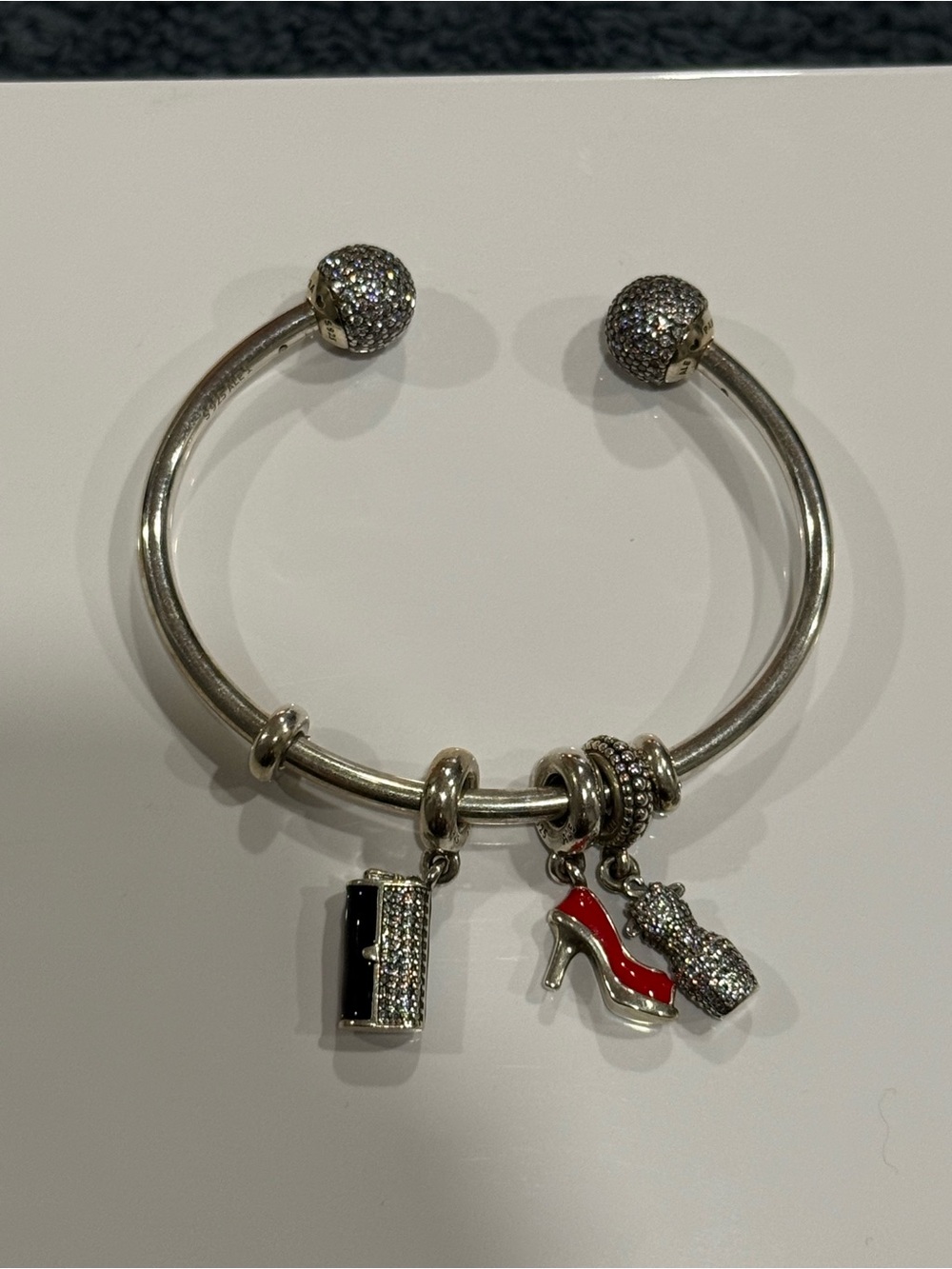 Pandora Bracelet w/charms